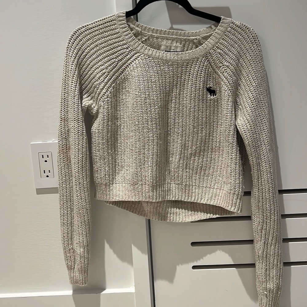 Cropped knit sweater